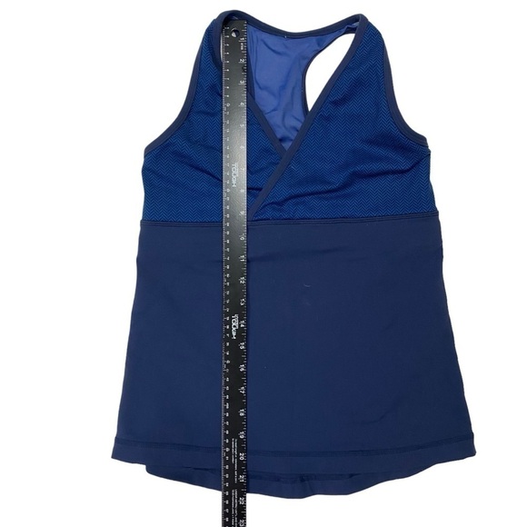 Lululemon Deep V Tank Sz 8 (Runs Small eg 6) Blue Racerback Herringbone Pattern - Picture 10 of 14